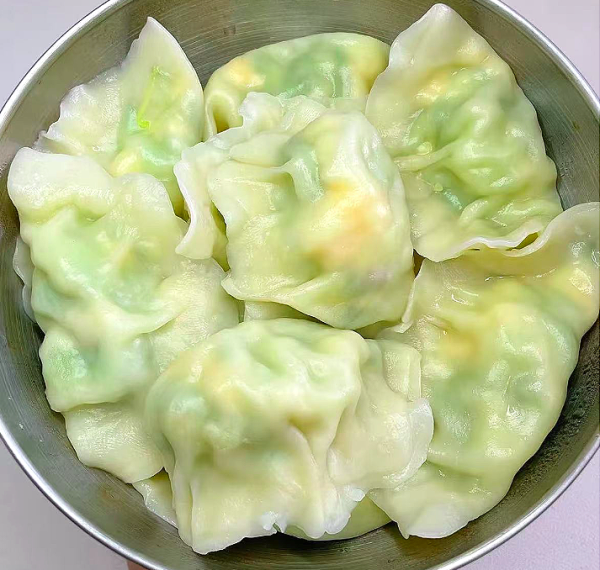 奇点财富 夏天吃饺子，韭菜白菜靠边站，分享3种馅饺子，一口一个真香啊